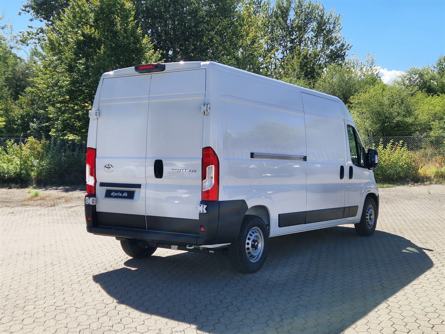 Billede af Toyota Proace Max Long 2,2 D Comfort Master To skydedør m. højt tag Heavy 180HK Van 8g Aut.