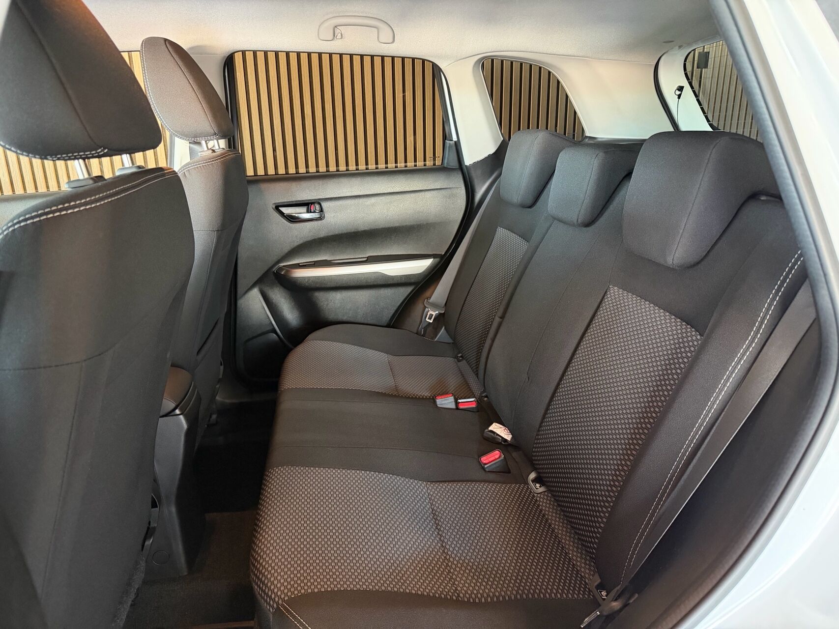 Billede af Suzuki Vitara 1,5 Hybrid Active AGS 102HK 5d 6g Aut.