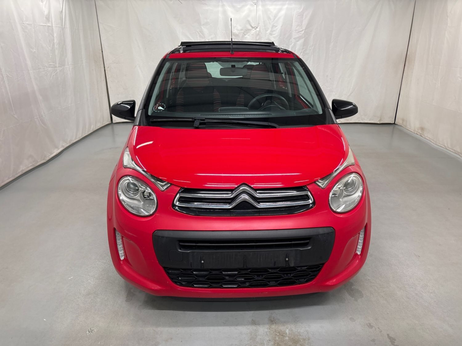 Billede af Citroën C1 1,0 VTi Feel Airscape start/stop 68HK 5d