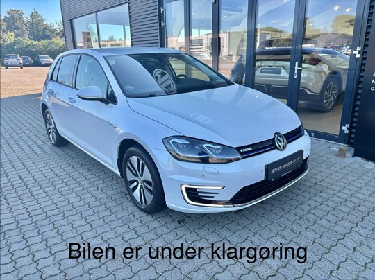 VW Golf EL 136HK 5d Aut.