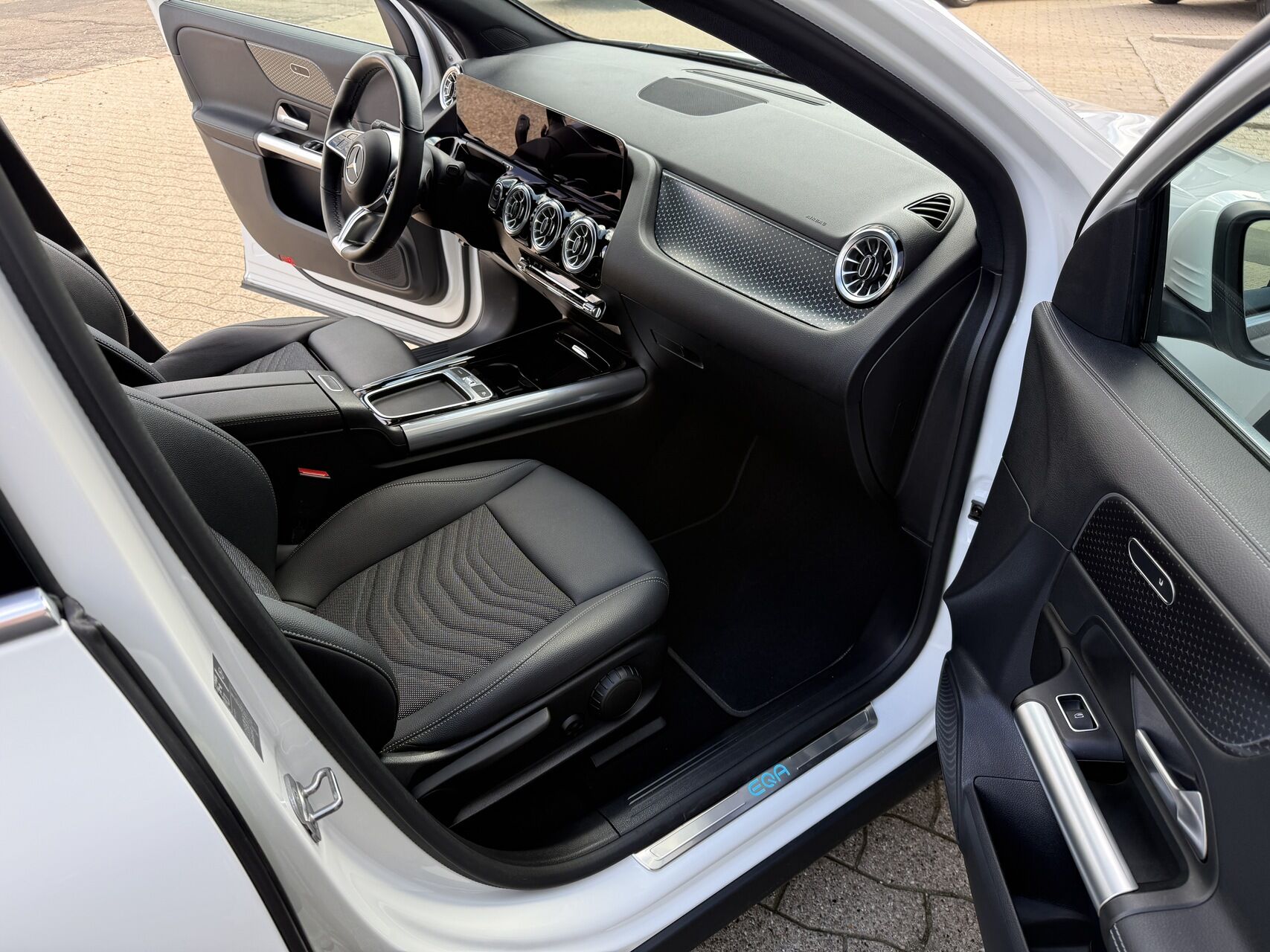 Billede af Mercedes-Benz EQA 250+ EL Progressive 190HK 5d Aut.