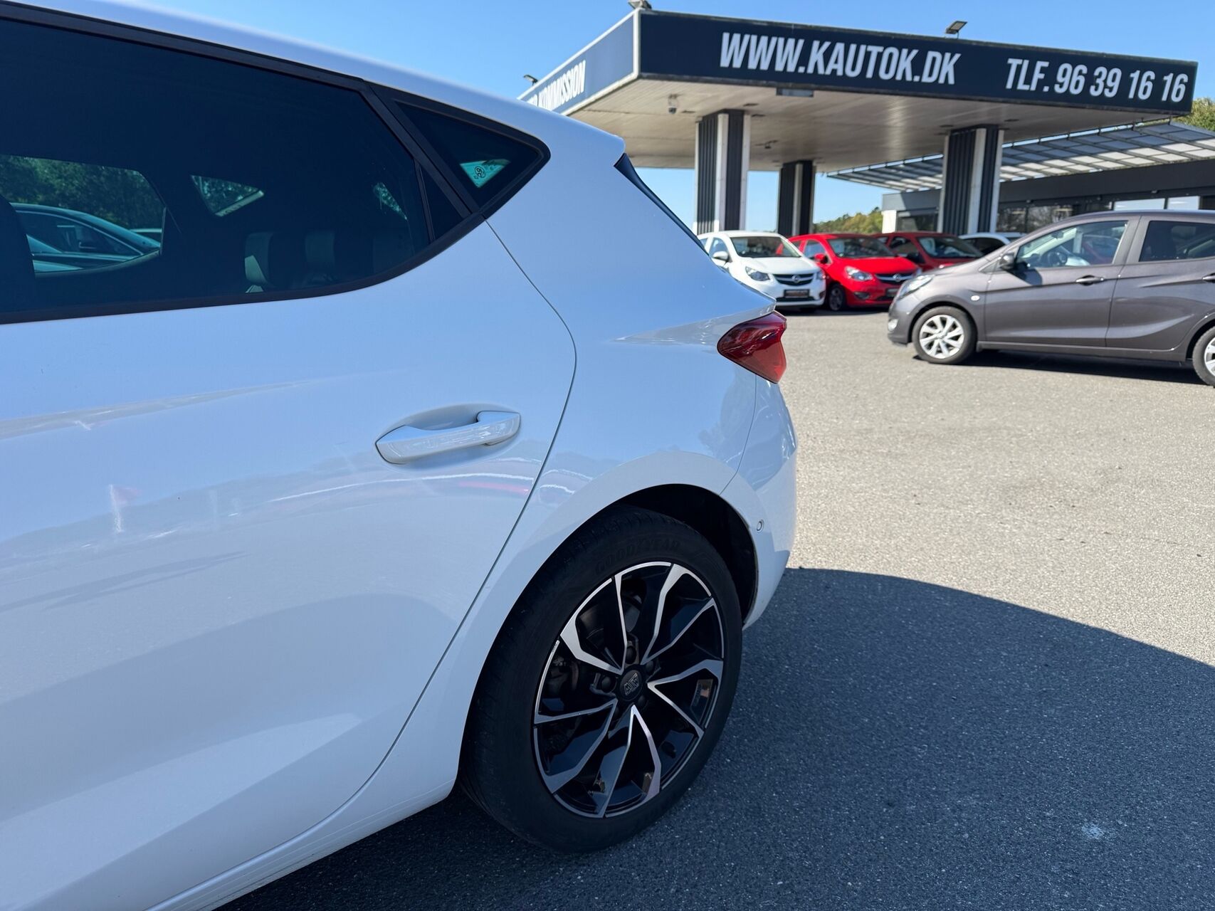 Billede af Seat Leon 1,4 e-Hybrid FR DSG 204HK 5d 6g Aut.