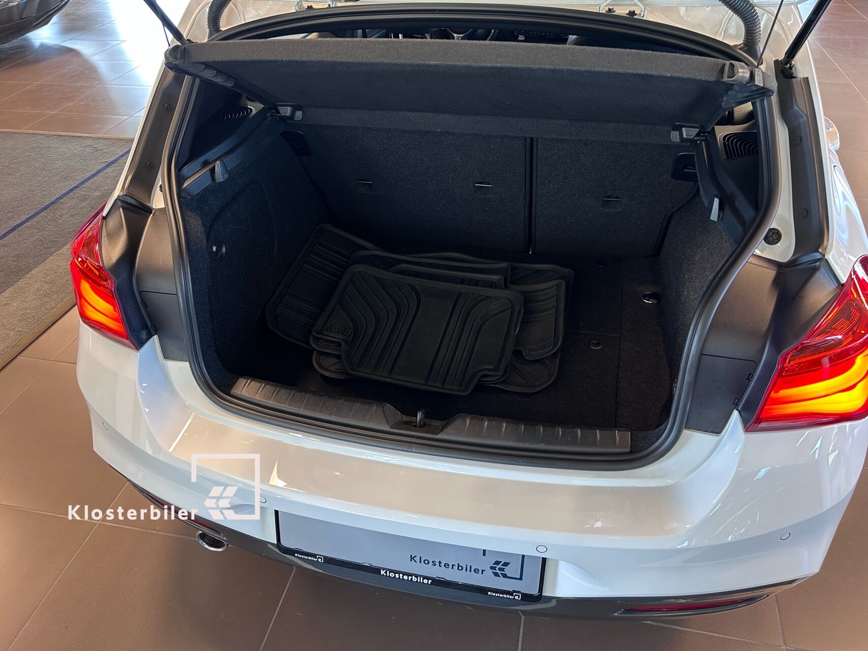 Billede af BMW 118d 2,0 D M-Sport Steptronic 150HK 5d 8g Aut.