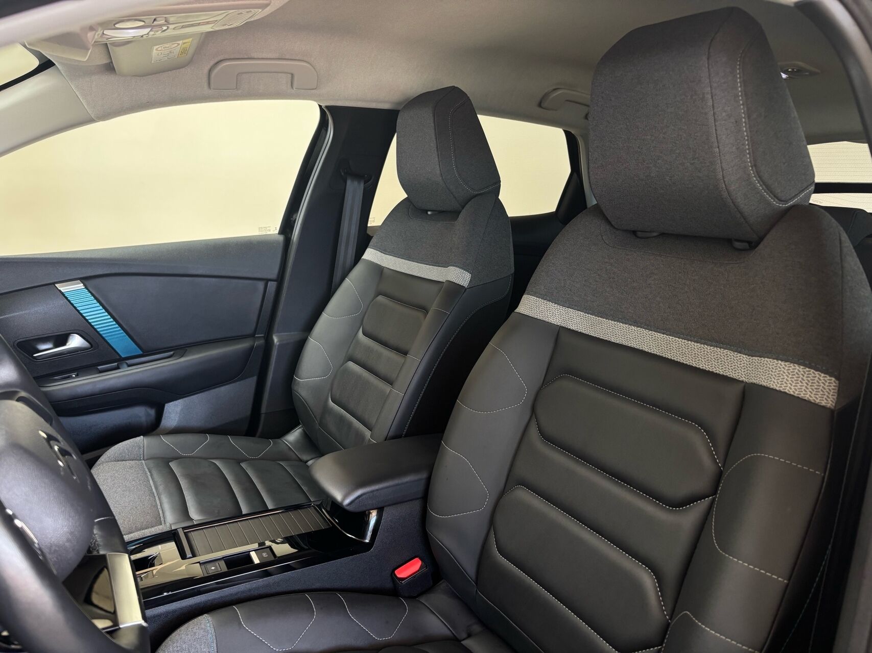 Billede af Citroën e-C4 EL Shine 136HK 5d Aut.