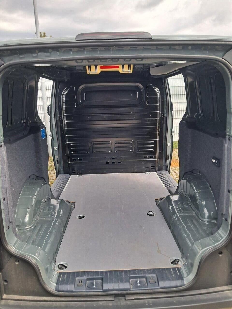 Billede af Kia PV5 Cargo L2H1 m. ekstra skydedør LongRange 163hk Reduktion