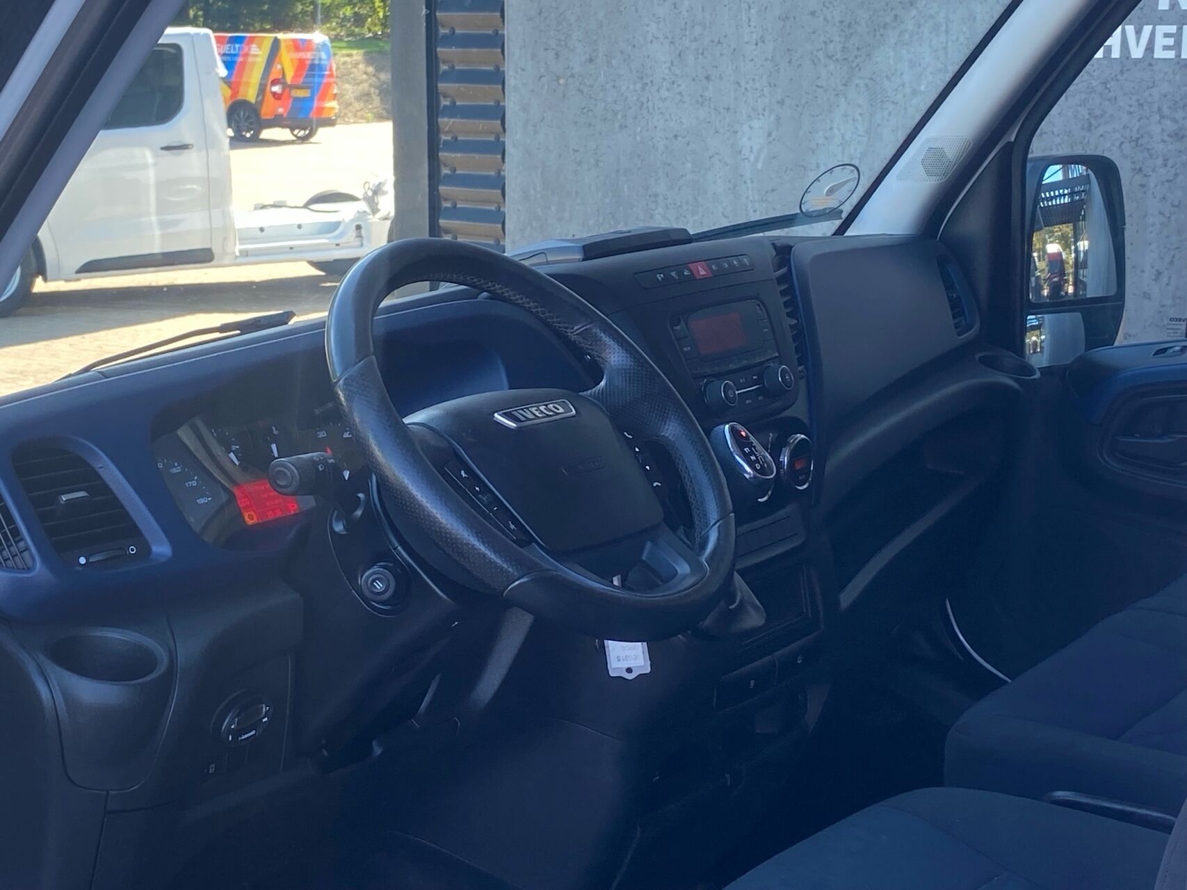 Billede af Iveco Daily 35S16 12m3 2,3 D Hi-Matic 156HK Van 8g Aut.
