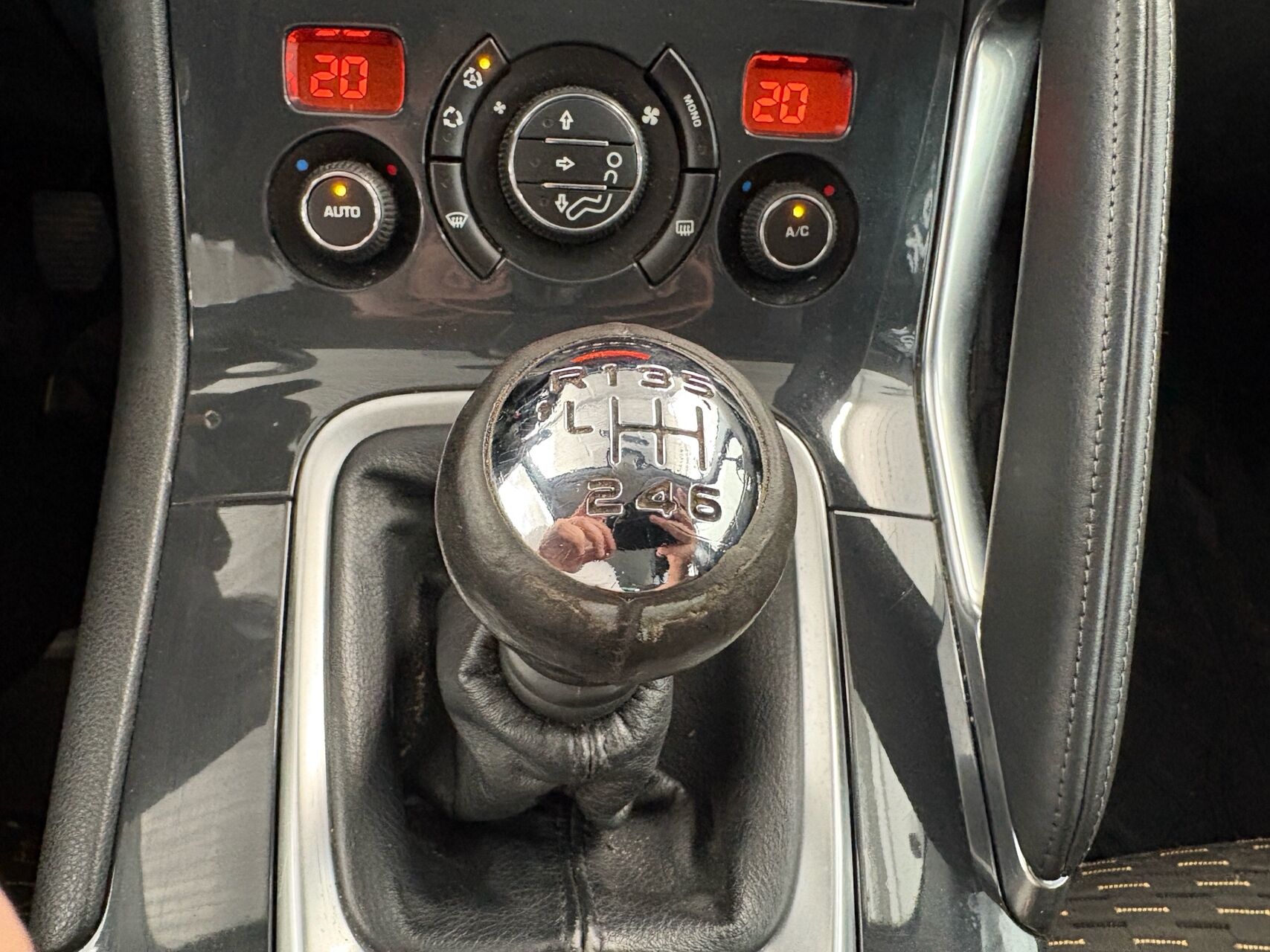 Billede af Peugeot 3008 1,6 HDI FAP Premium 110HK 5d 6g