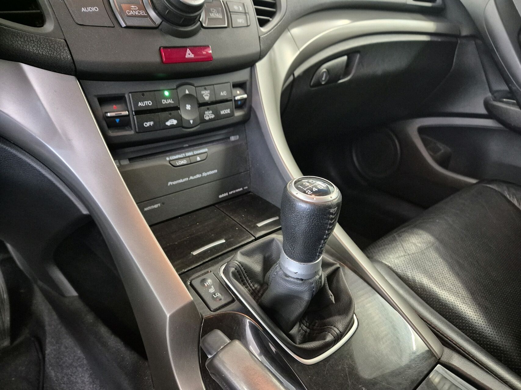 Billede af Honda Accord 2,2 i-DTEC DPF Executive 150HK Stc 6g