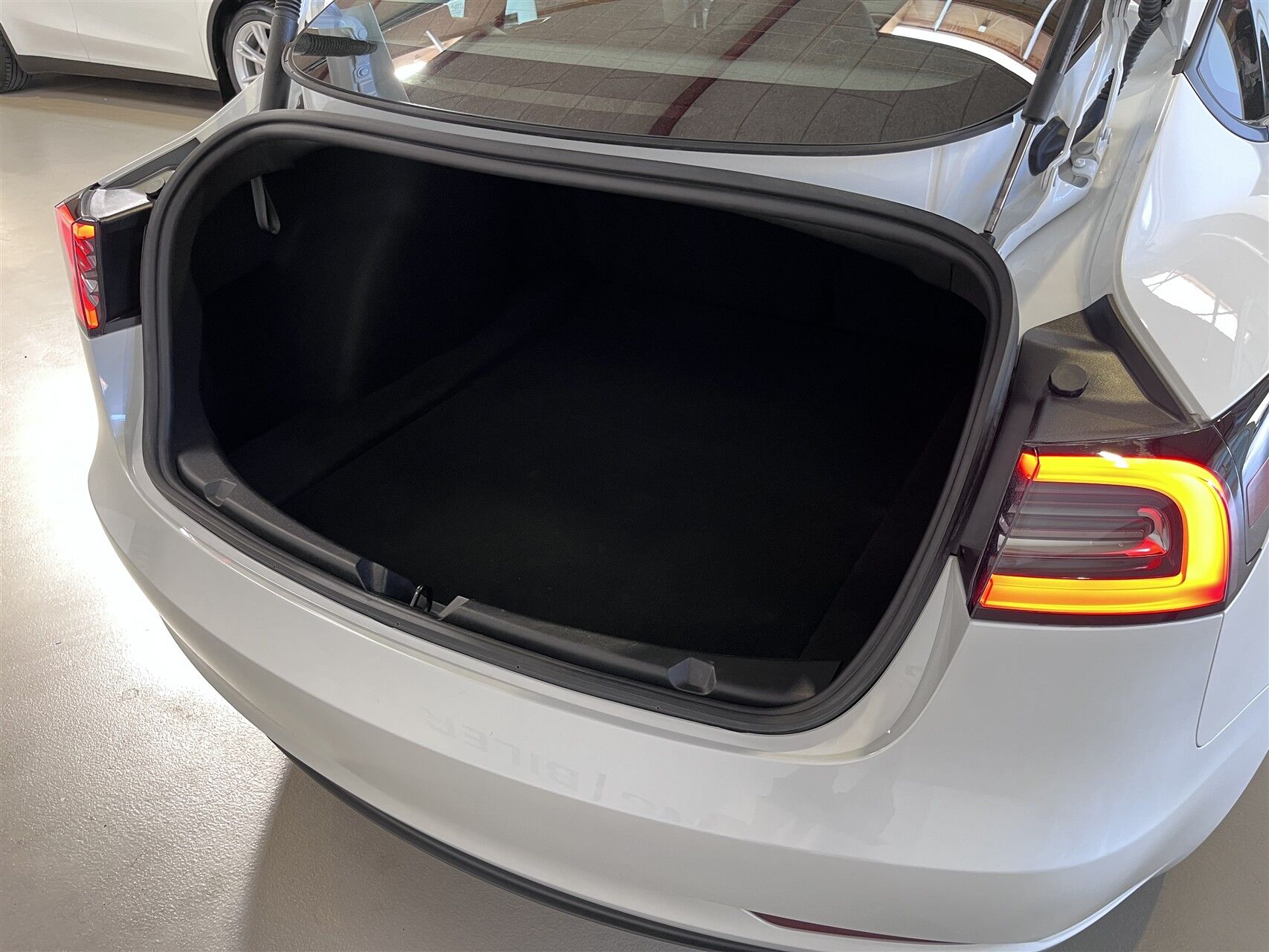 Billede af Tesla Model 3 EL 283HK Aut.