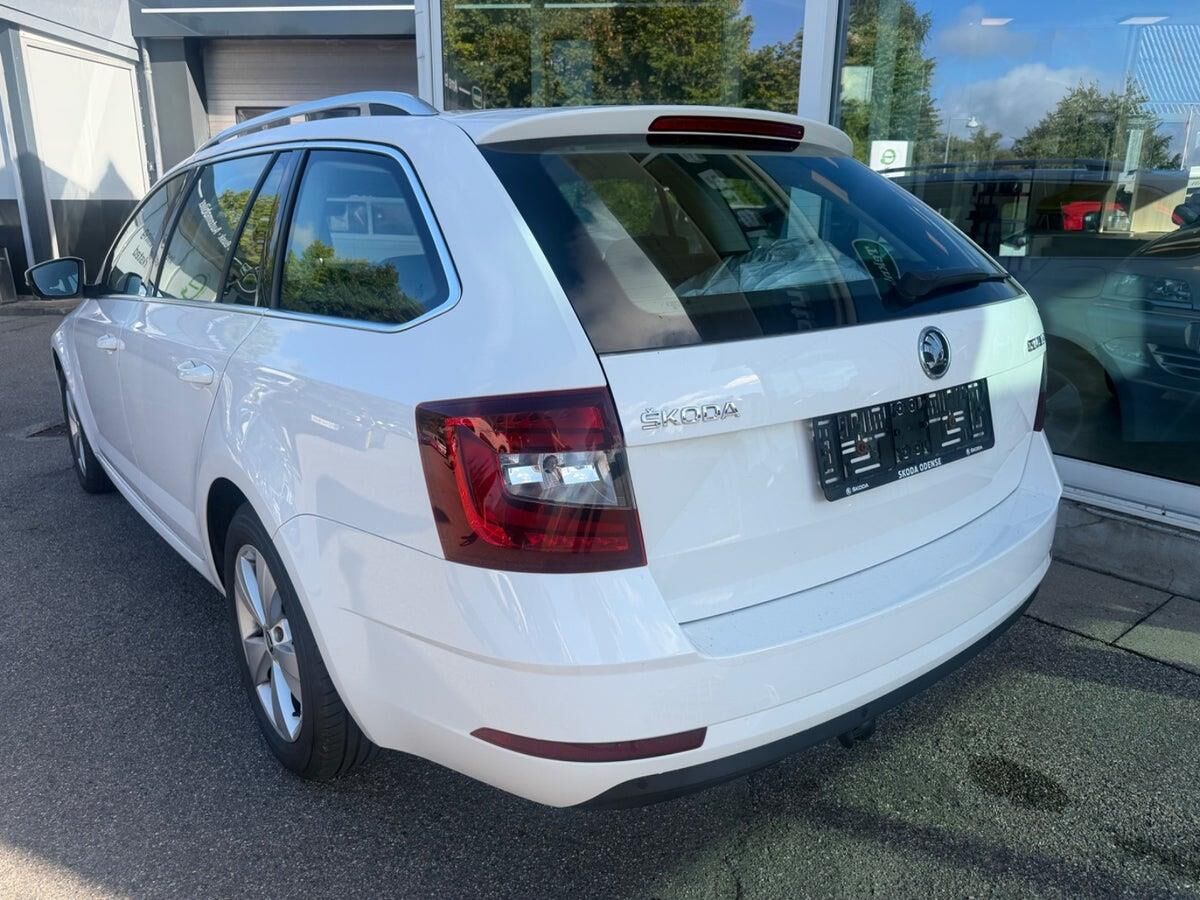 Billede af Skoda Octavia Combi 1,0 TSI Style DSG 115HK Stc 7g Aut.