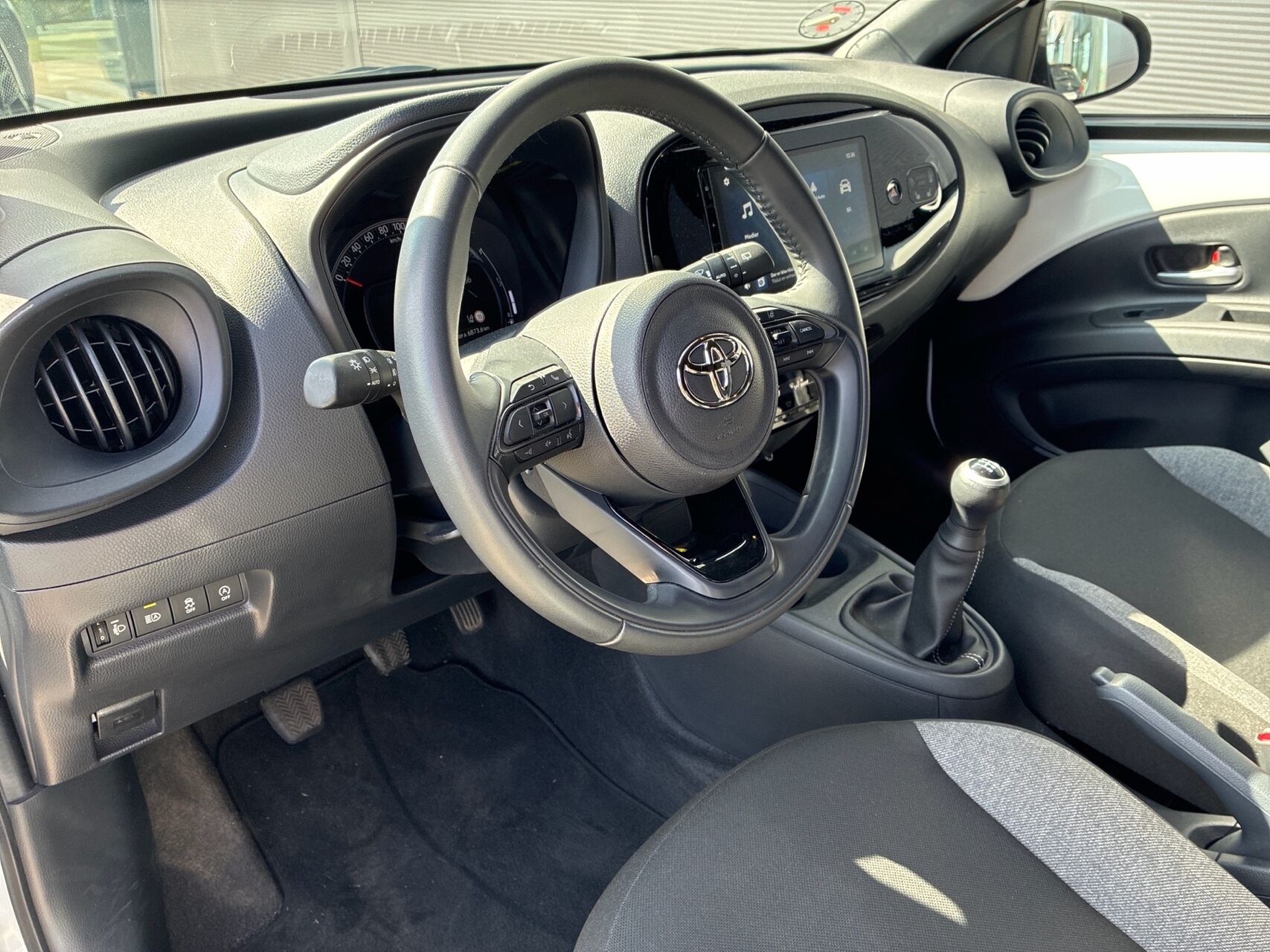 Billede af Toyota Aygo X 1,0 VVT-I Active 72HK 5d