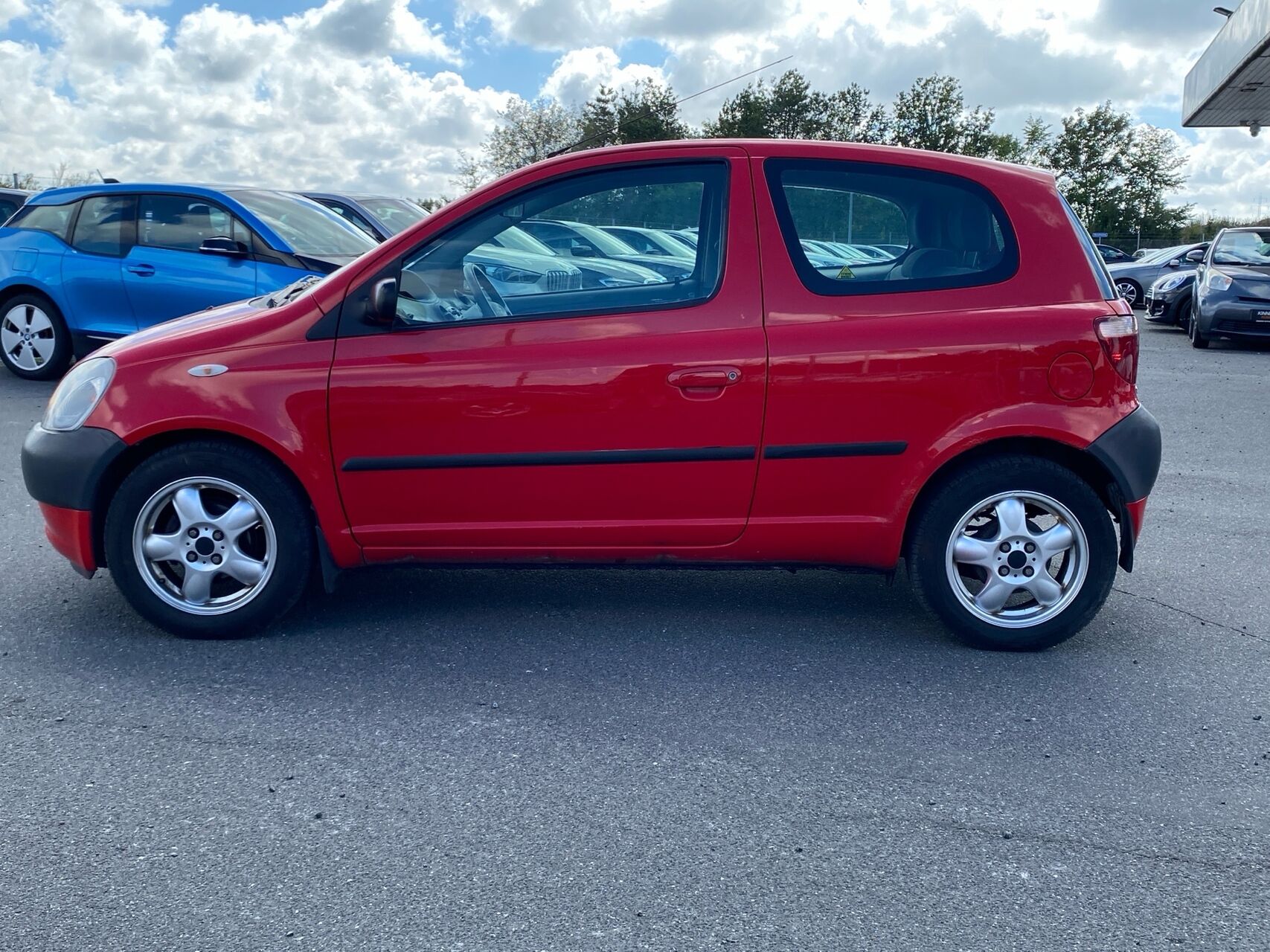 Billede af Toyota Yaris 1,0 Linea Terra 68HK 3d