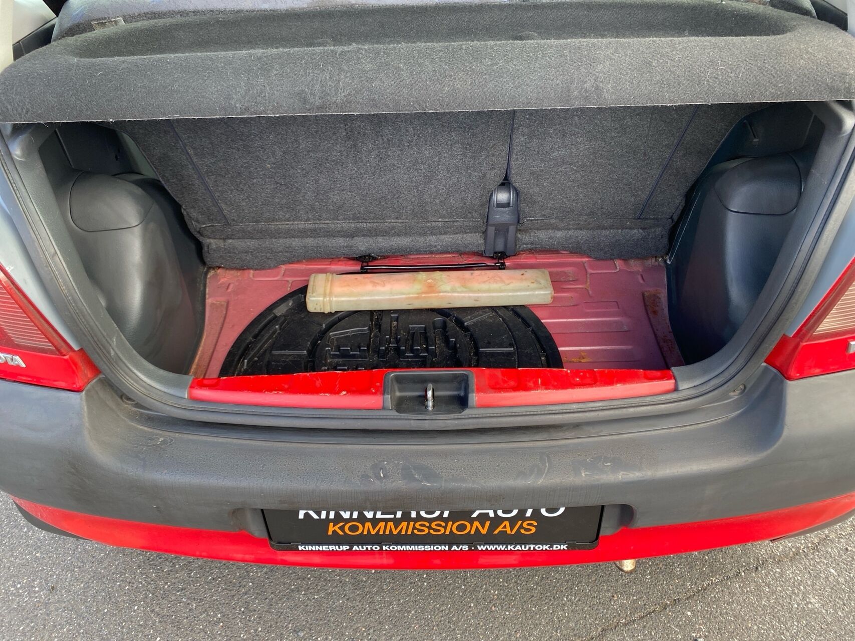Billede af Toyota Yaris 1,0 Linea Terra 68HK 3d