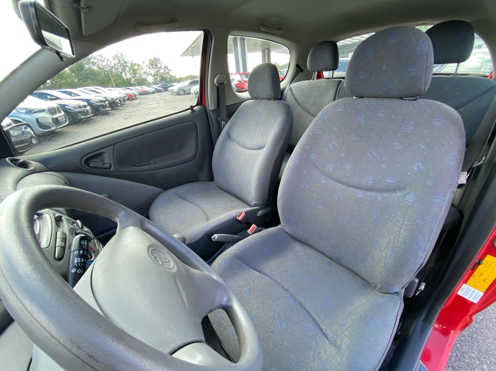 Billede af Toyota Yaris 1,0 Linea Terra 68HK 3d