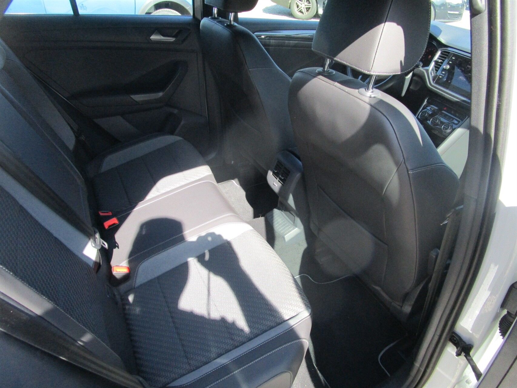 Billede af VW T-Roc 1,5 TSI ACT Sport DSG 150HK 5d 7g Aut.