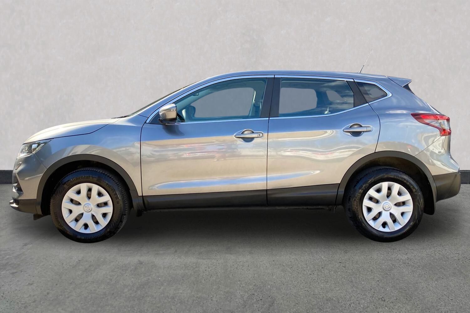 Billede af Nissan Qashqai 1,3 Dig-T Visia 140HK 5d 6g