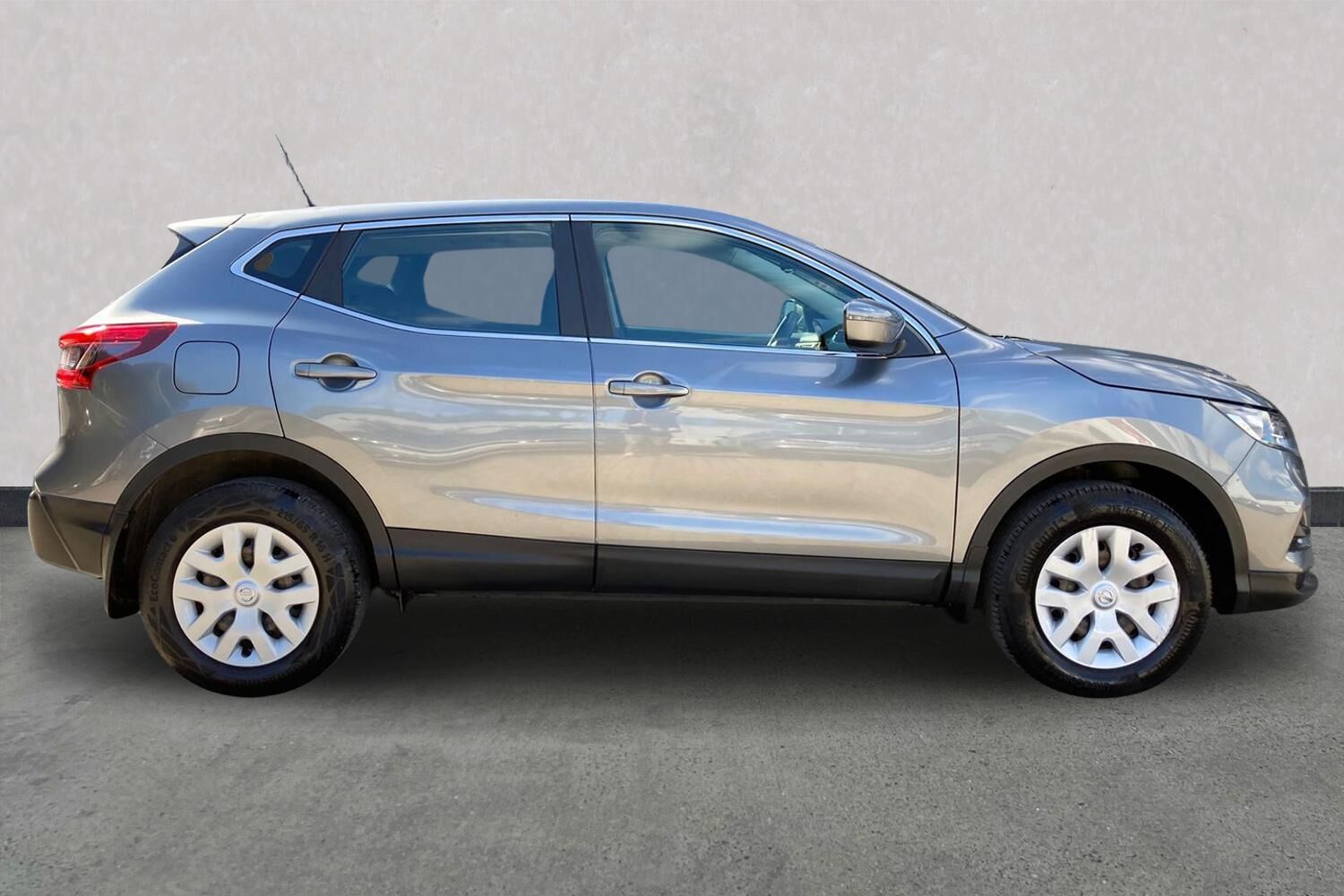 Billede af Nissan Qashqai 1,3 Dig-T Visia 140HK 5d 6g