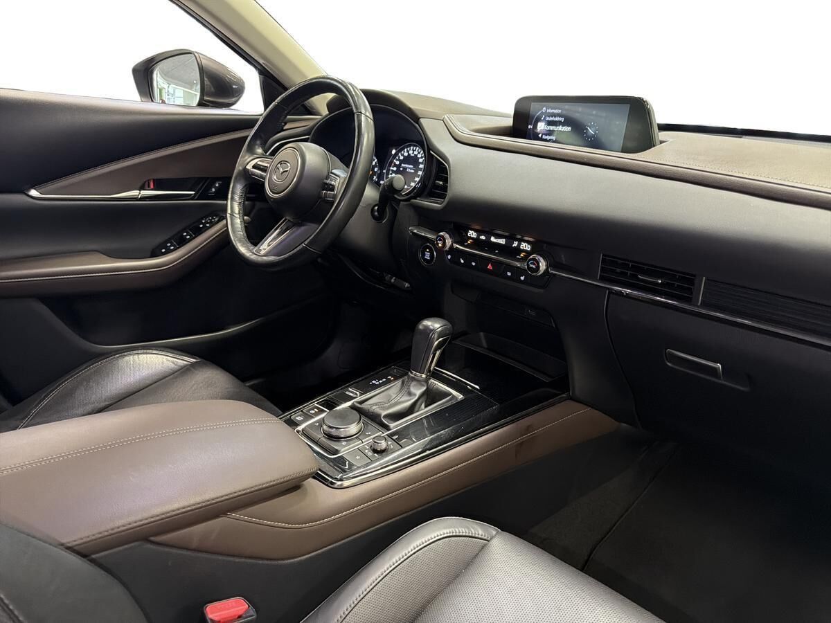 Billede af Mazda CX-30 2,0 Skyactiv-G  Mild hybrid Cosmo 150HK 5d 6g Aut.