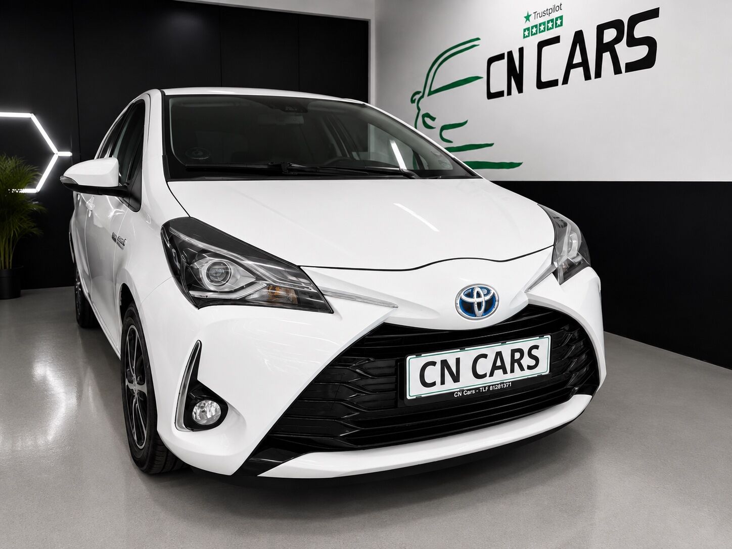 Billede af Toyota Yaris 1,5 Hybrid H2 Limited E-CVT 100HK 5d Trinl. Gear