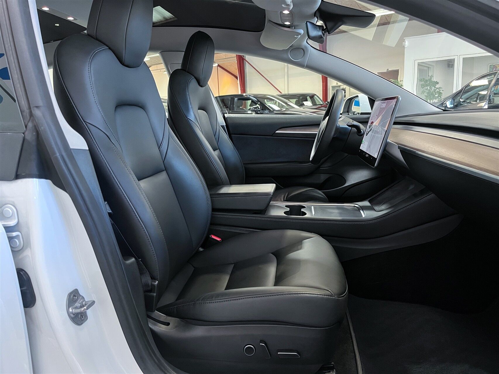 Billede af Tesla Model 3 EL Standard Range Plus 325HK Aut.