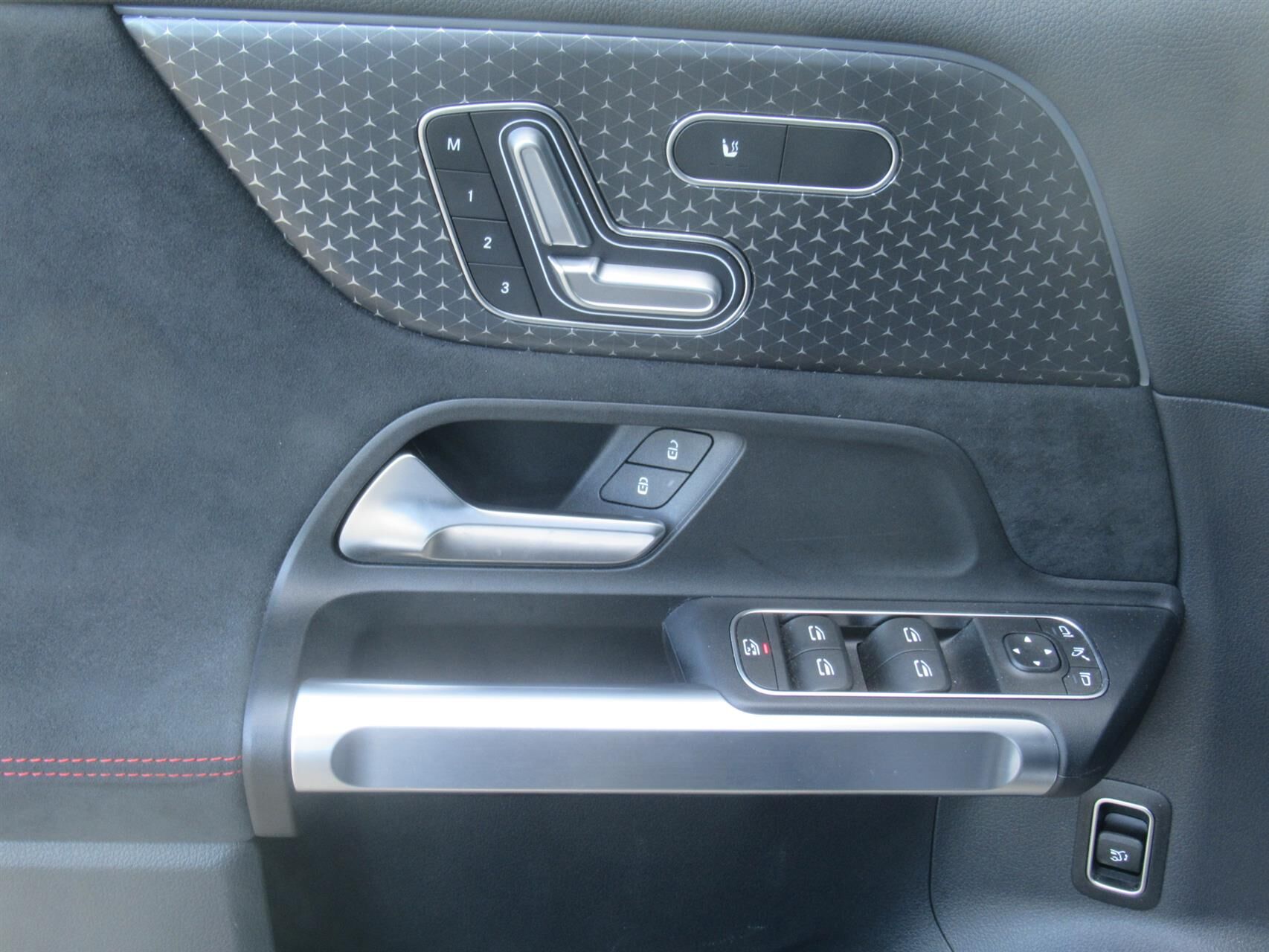 Billede af Mercedes-Benz EQB 250+ EL AMG Advance Plus 190HK 5d Aut.
