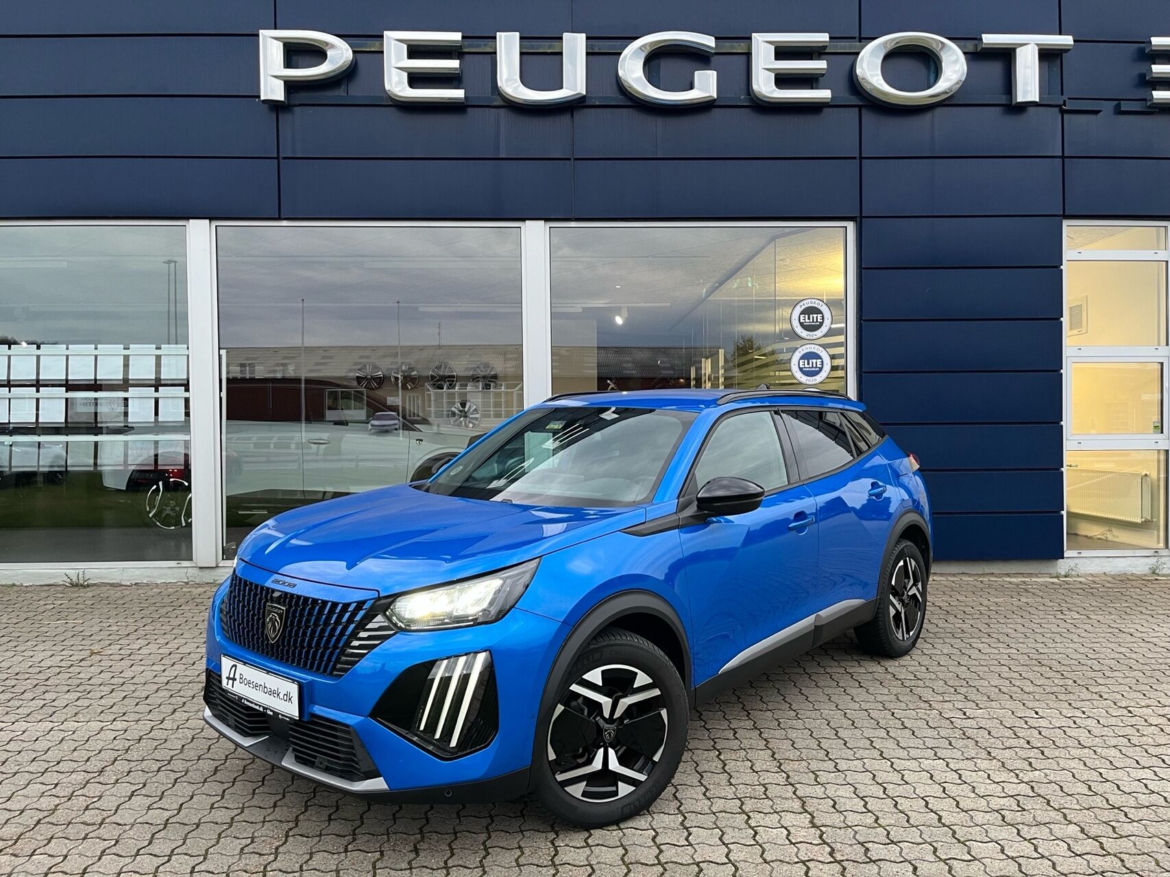 Billede af Peugeot 2008 1,2 PureTech Allure EAT8 130HK 5d 8g Aut.