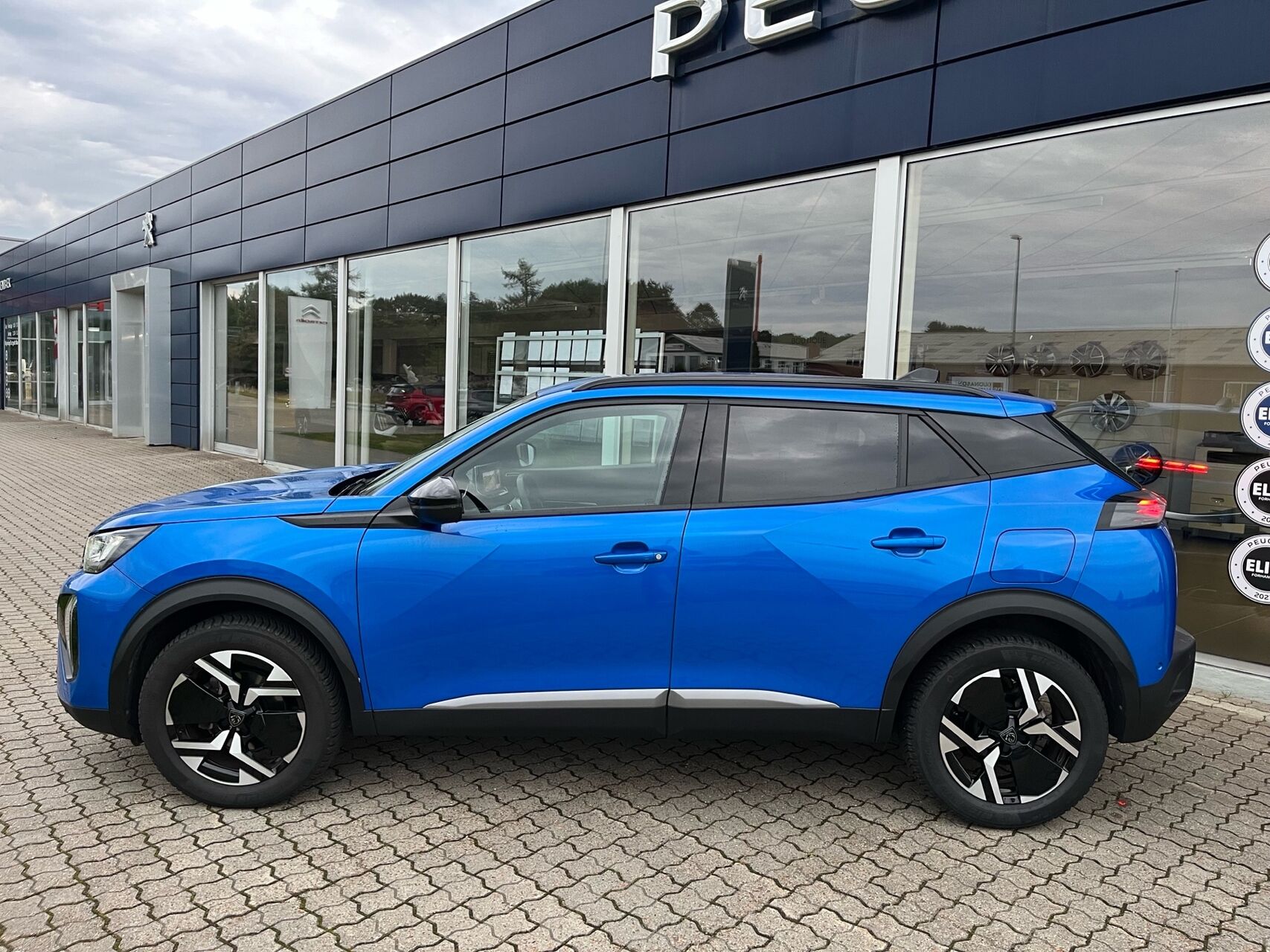 Billede af Peugeot 2008 1,2 PureTech Allure EAT8 130HK 5d 8g Aut.