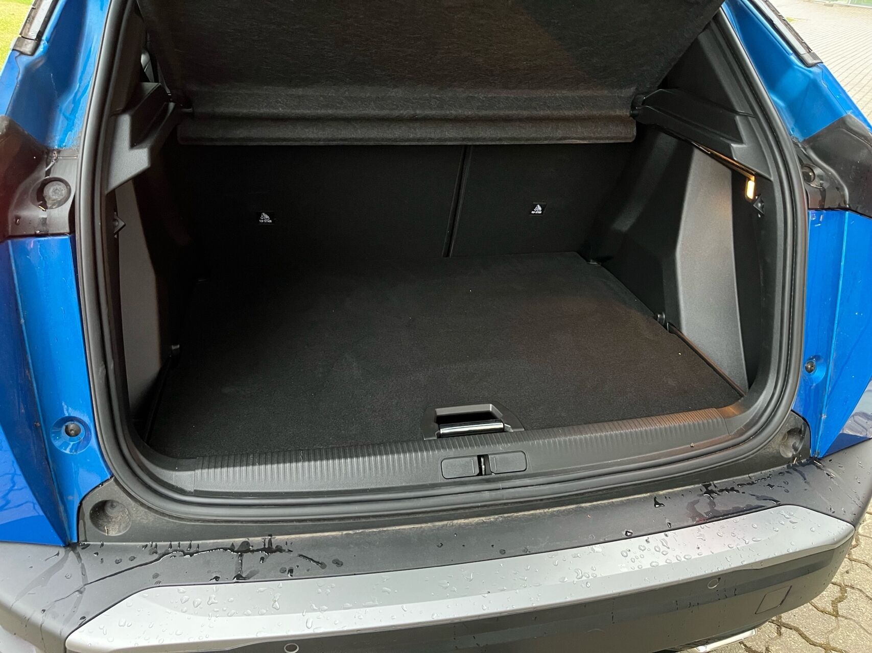 Billede af Peugeot 2008 1,2 PureTech Allure EAT8 130HK 5d 8g Aut.