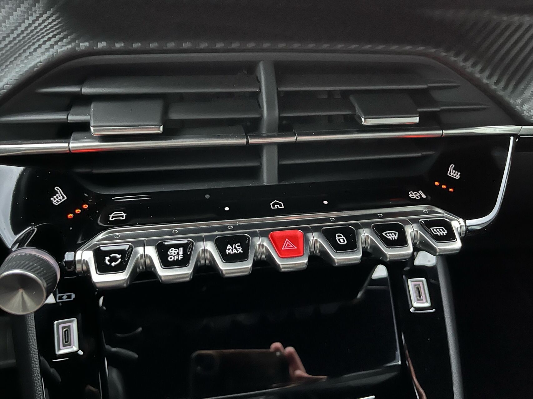 Billede af Peugeot 2008 1,2 PureTech Allure EAT8 130HK 5d 8g Aut.