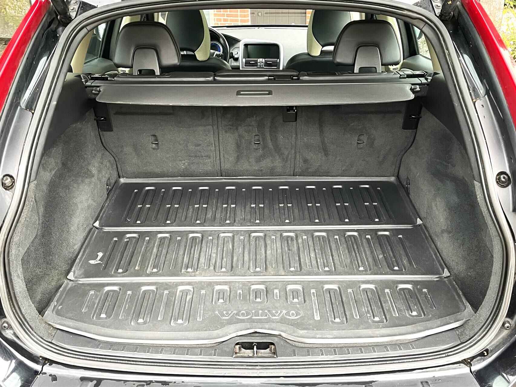 Billede af Volvo XC60 2,4 D5 R-design AWD 215HK 5d 6g Aut.