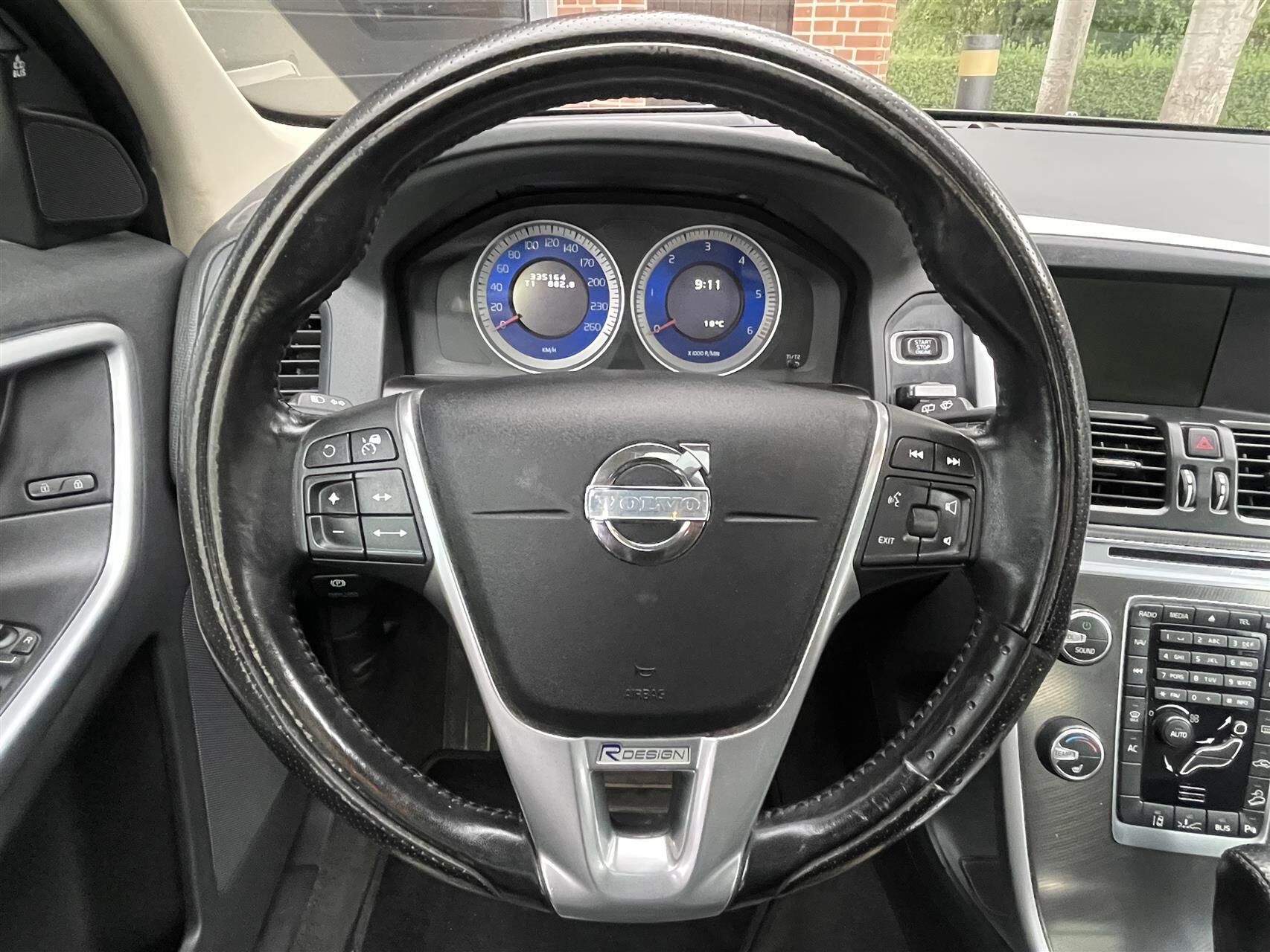 Billede af Volvo XC60 2,4 D5 R-design AWD 215HK 5d 6g Aut.
