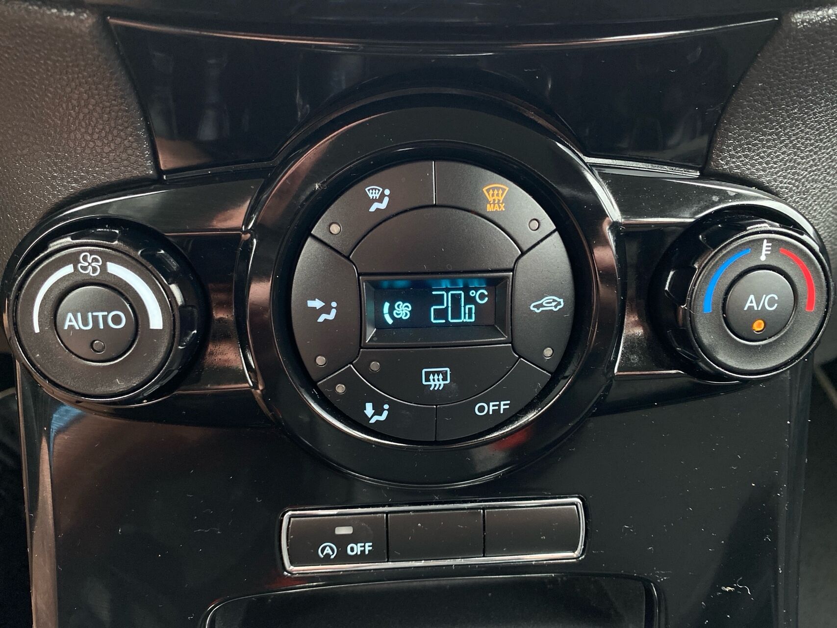 Billede af Ford Fiesta 1,0 EcoBoost Titanium Start/Stop 100HK 5d