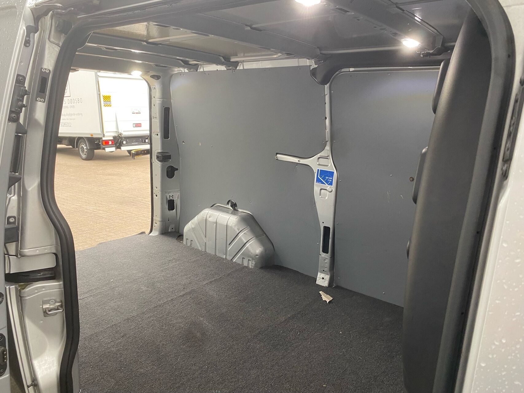 Billede af Ford Transit Custom 340 L2H1 2,0 TDCi Limited 170HK Van 6g Aut.