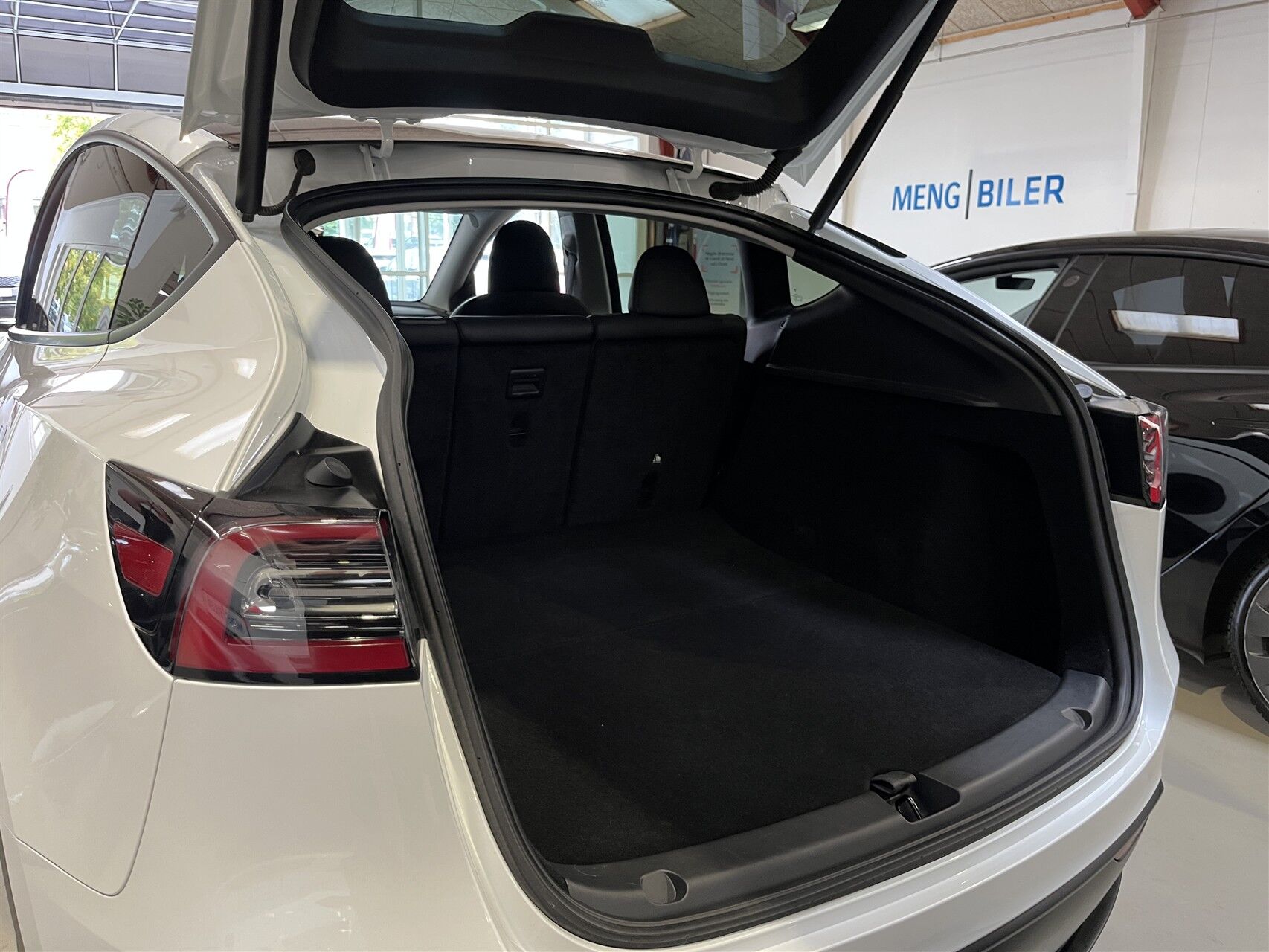 Billede af Tesla Model Y EL RWD 299HK 5d Aut.