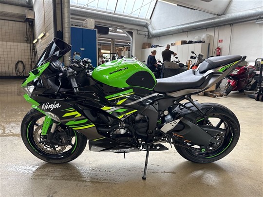 Kawasaki Ninja ZX-6R 636 130HK 6g