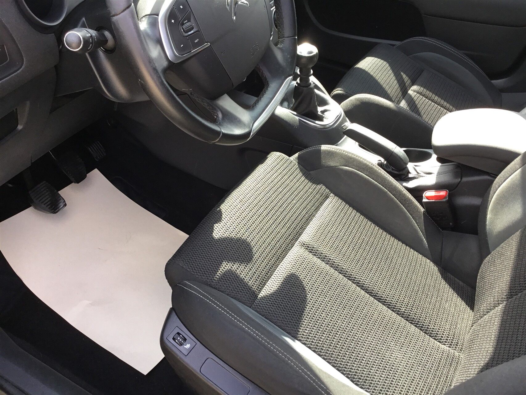 Billede af Citroën C4 1,6 Blue HDi Feel start/stop 120HK 5d 6g