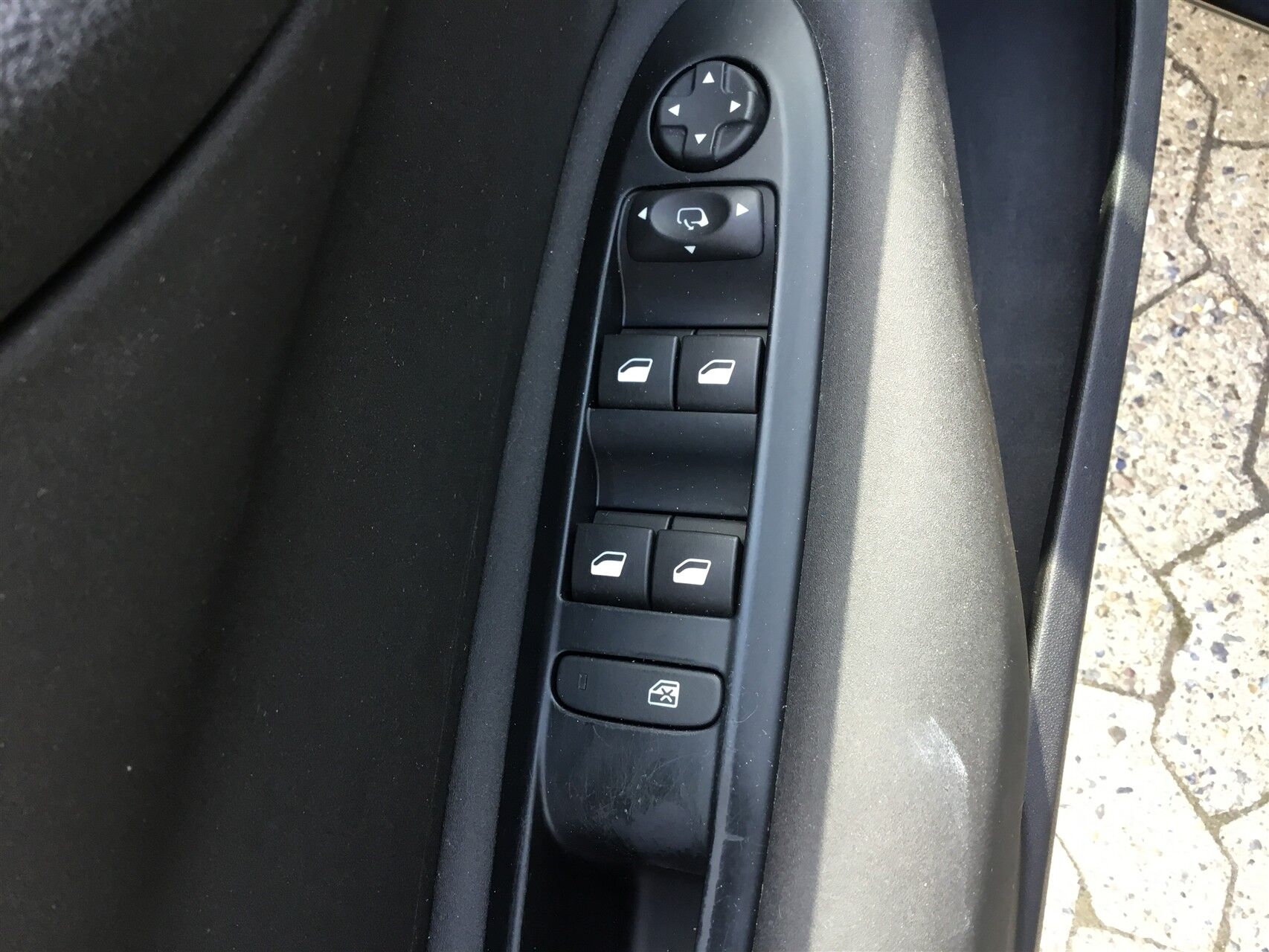 Billede af Citroën C4 1,6 Blue HDi Feel start/stop 120HK 5d 6g