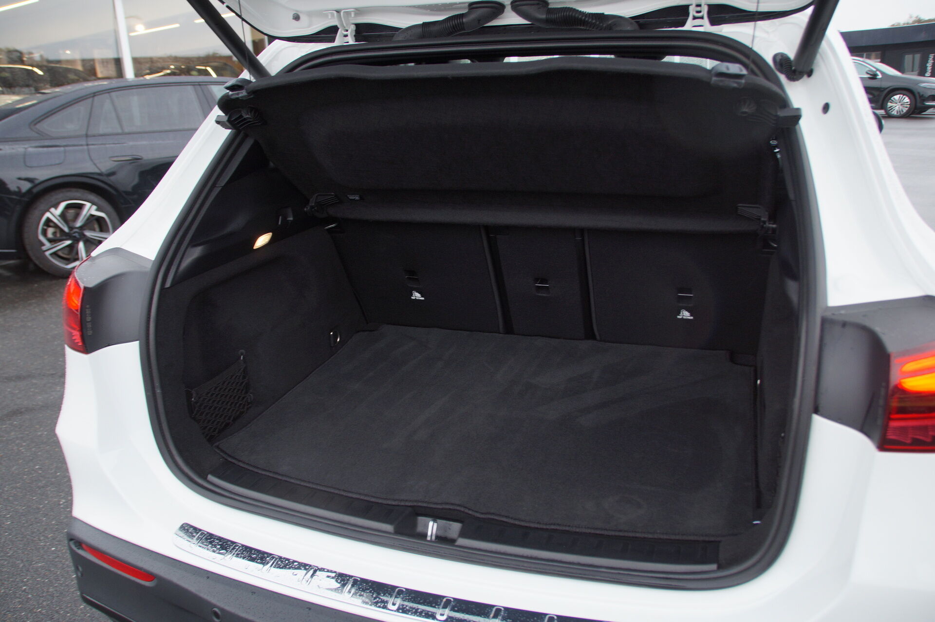 Billede af Mercedes-Benz EQA 350 EL 4Matic 292HK 5d Aut.