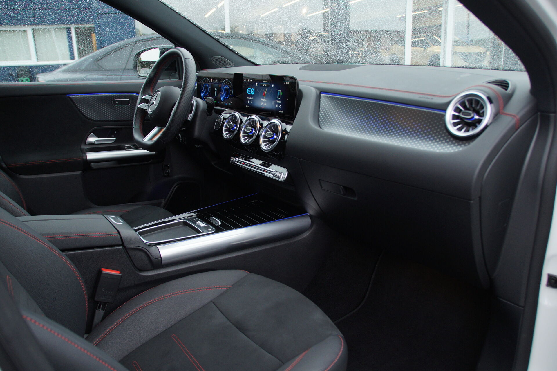 Billede af Mercedes-Benz EQA 350 EL 4Matic 292HK 5d Aut.