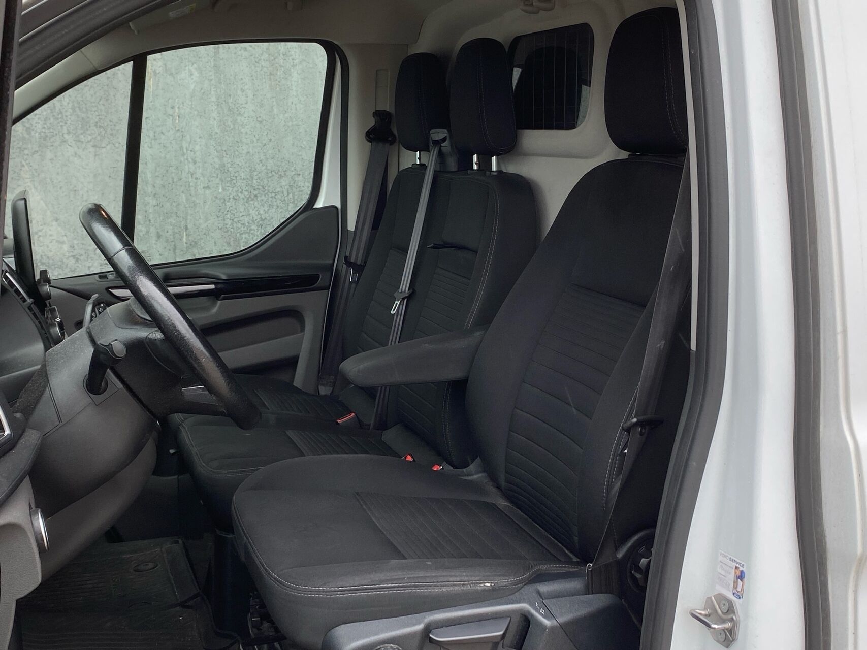 Billede af Ford Transit Custom 300 L2H1 2,0 TDCi Limited 170HK Van 6g Aut.