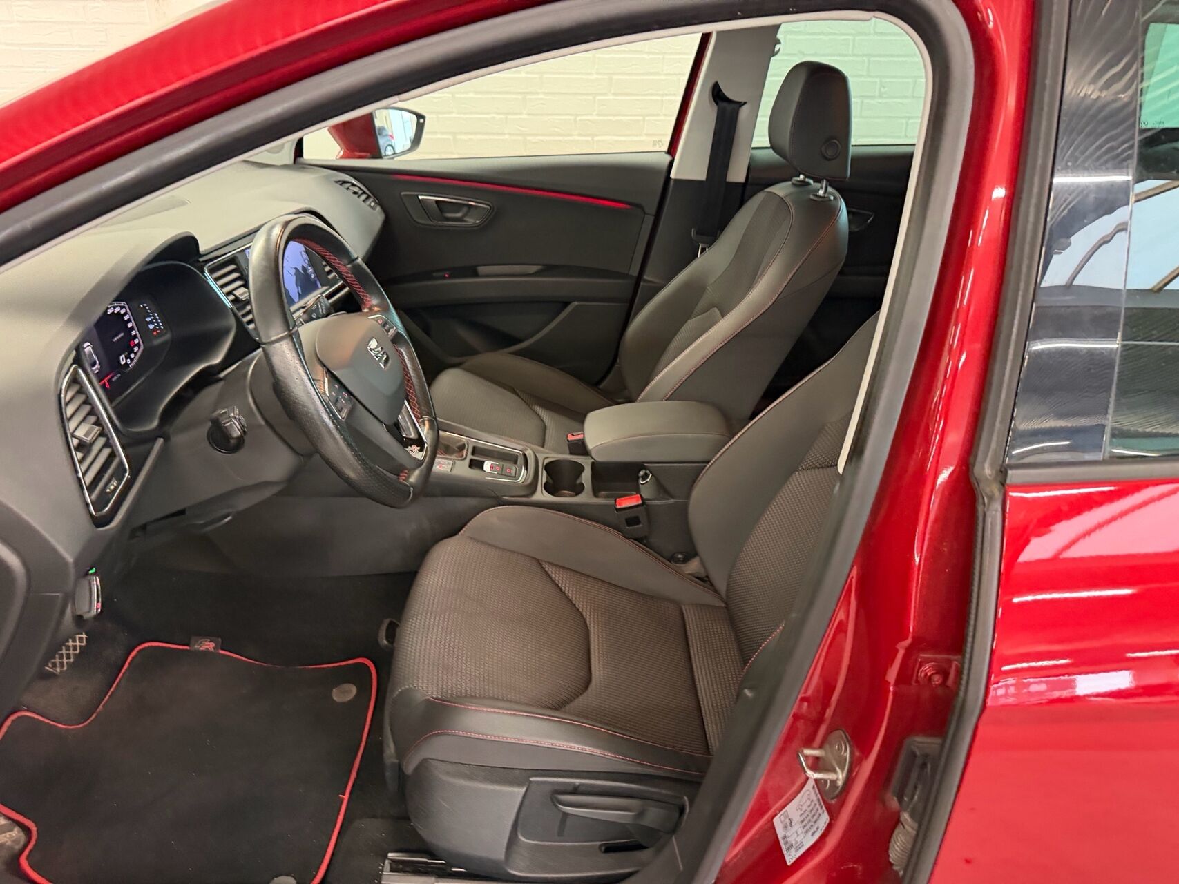 Billede af Seat Leon Sportstourer 1,5 TSI FR DSG 150HK Stc 7g Aut.