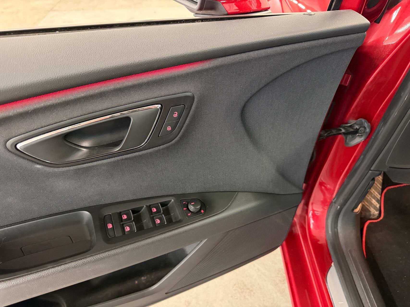 Billede af Seat Leon Sportstourer 1,5 TSI FR DSG 150HK Stc 7g Aut.