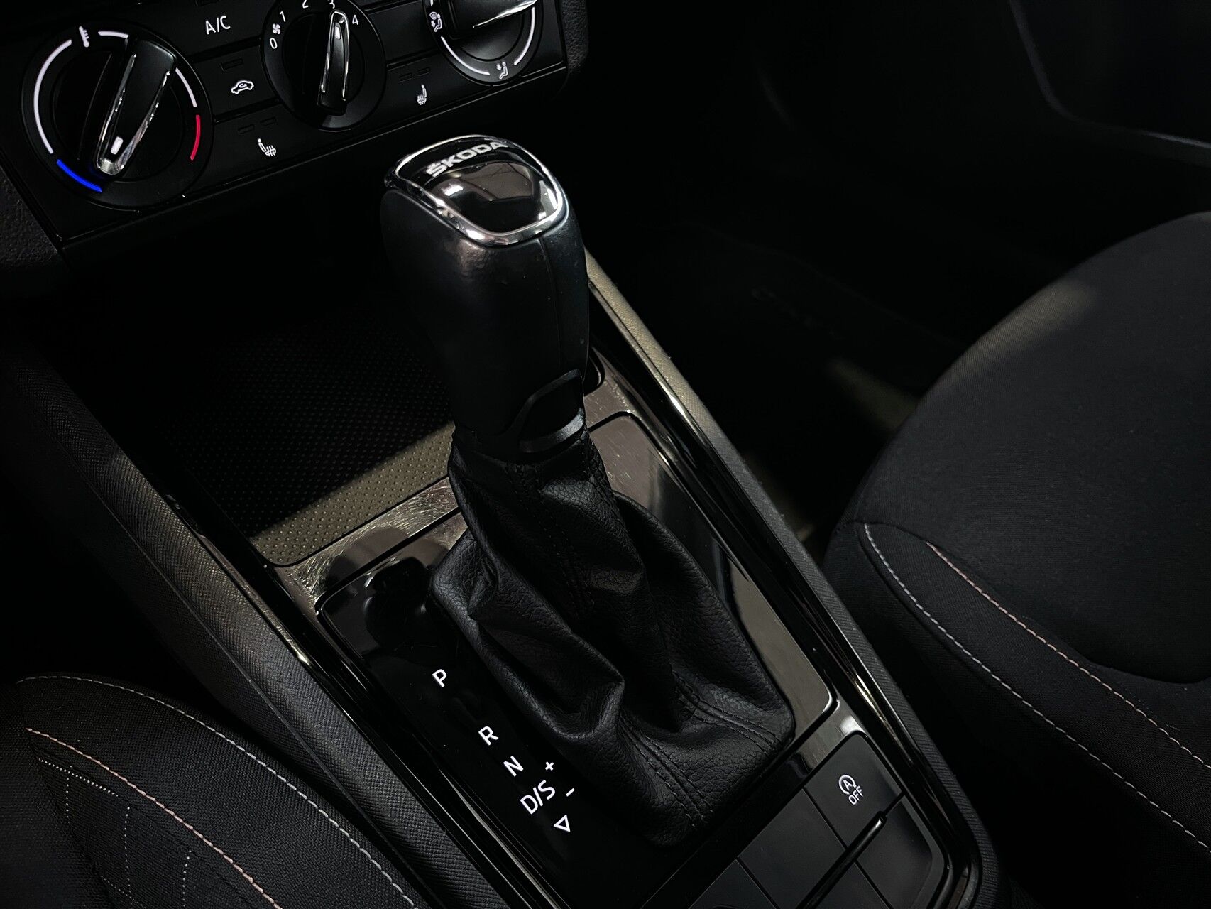 Billede af Skoda Kamiq 1,0 TSI Dynamic DSG 110HK 5d 7g Aut.