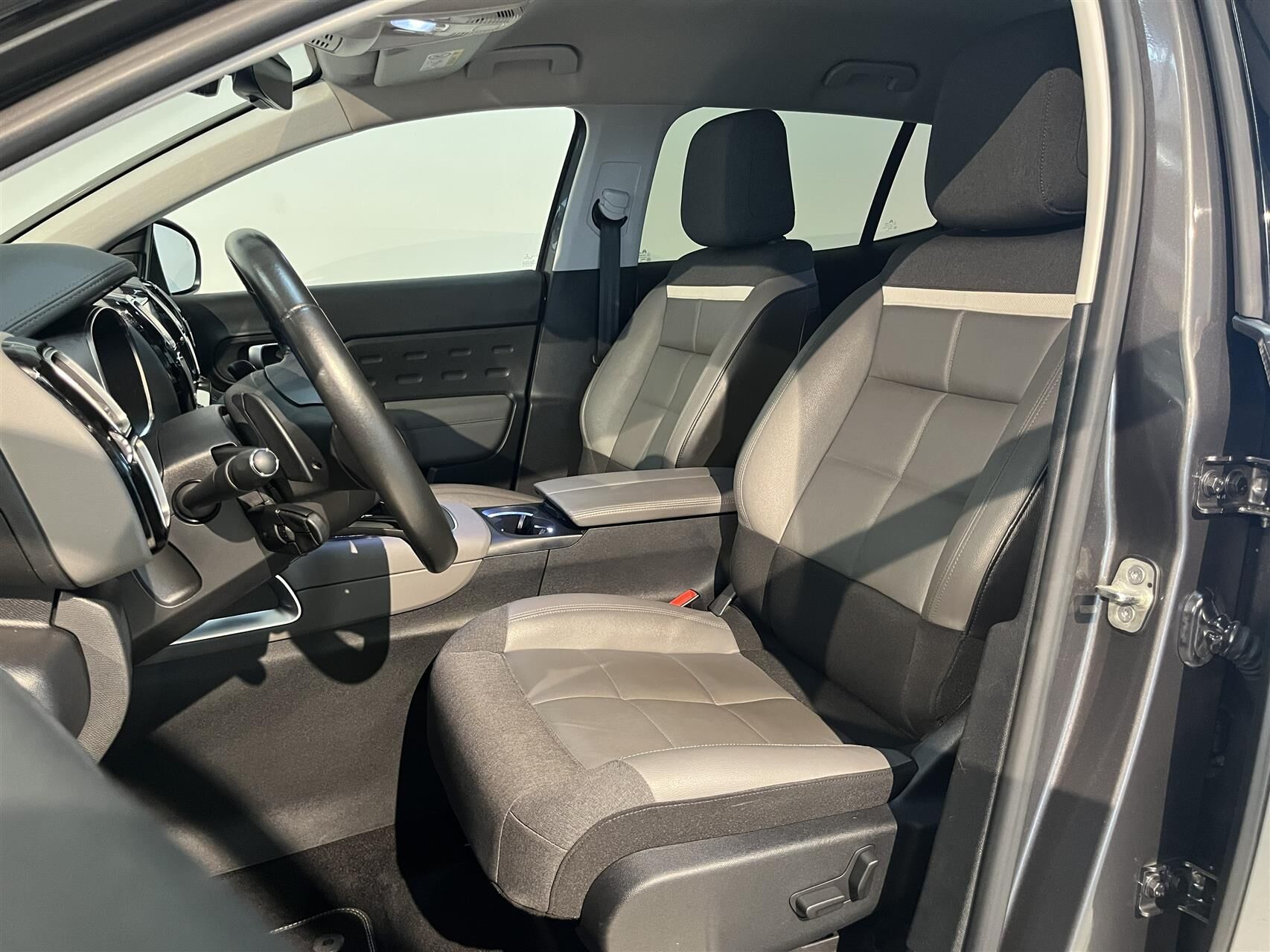 Billede af Citroën C5 Aircross 1,6 Plugin-hybrid Shine Sport EAT8 225HK 5d 8g Aut.