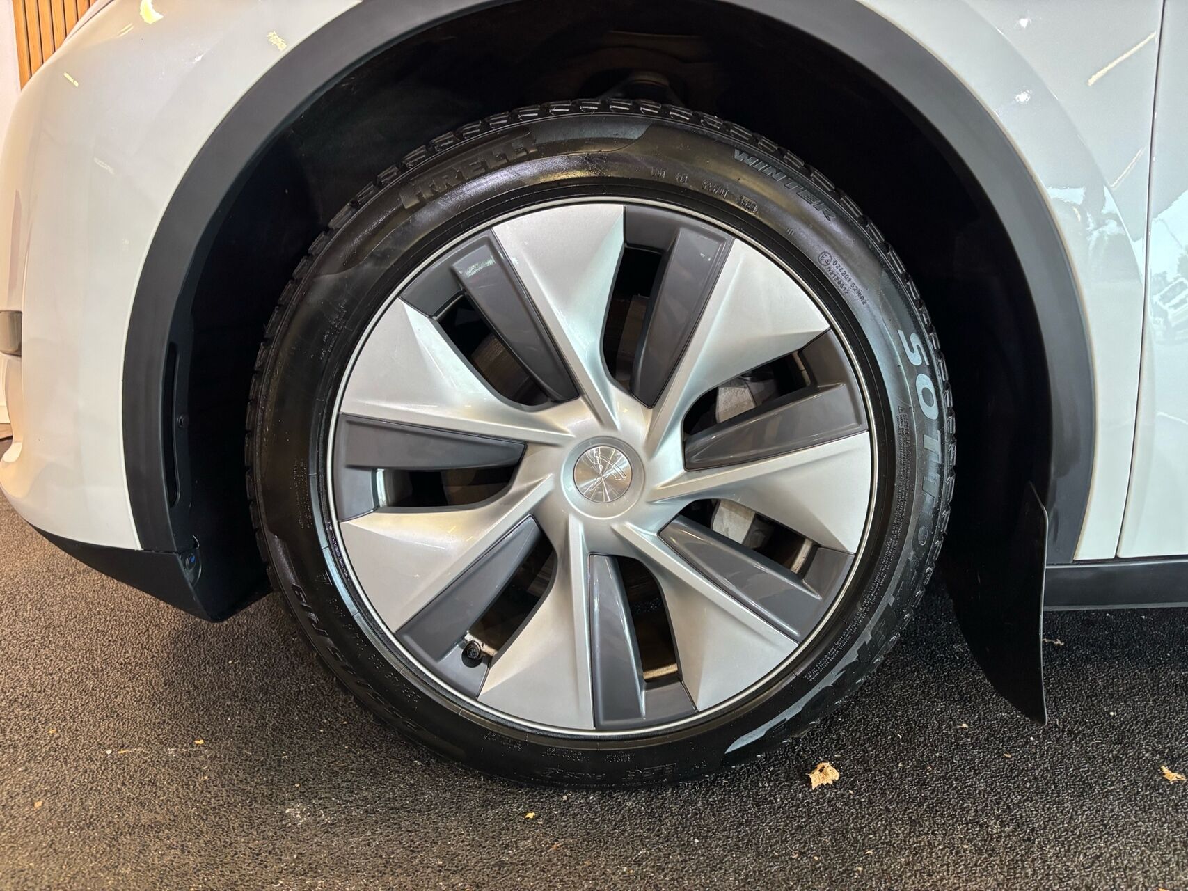 Billede af Tesla Model Y EL RWD 299HK 5d Aut.