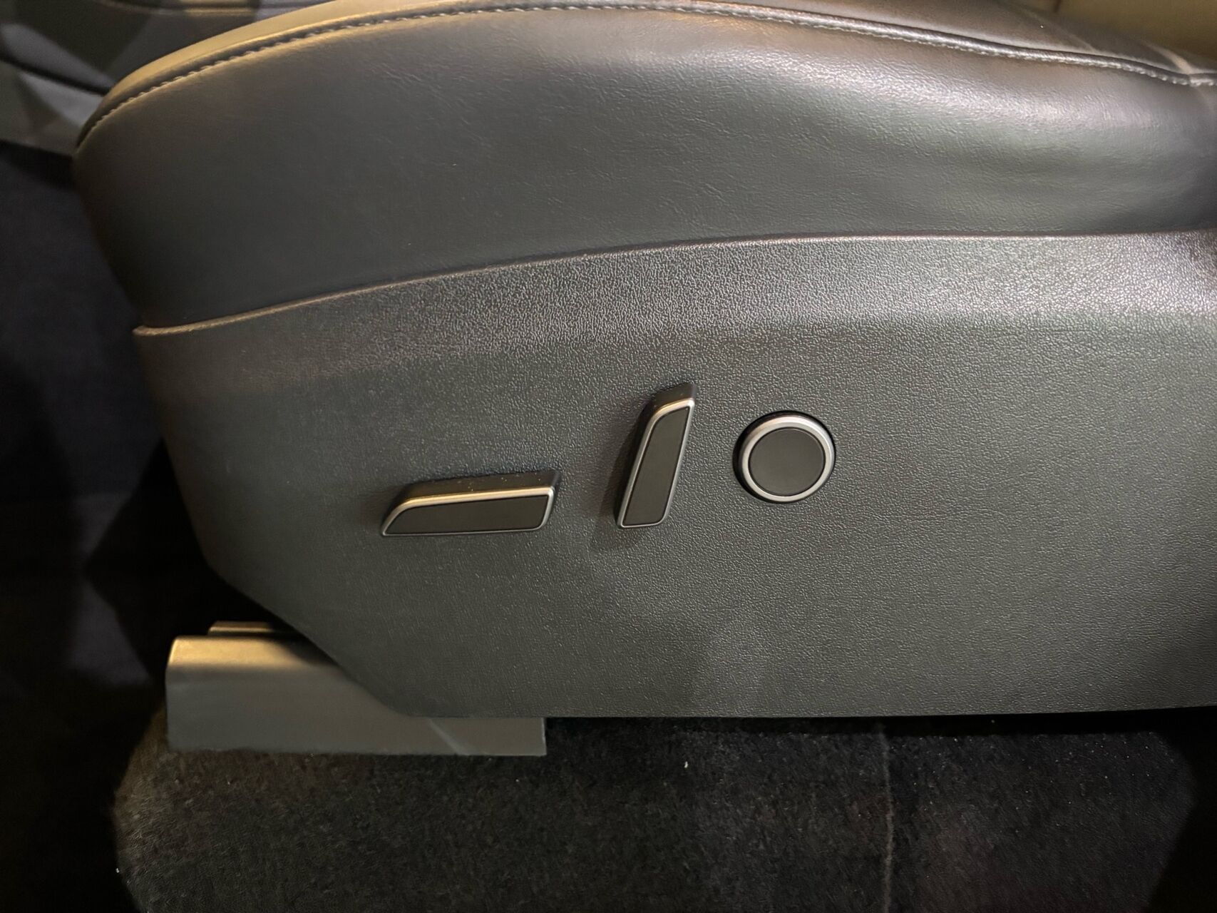 Billede af Tesla Model Y EL RWD 299HK 5d Aut.
