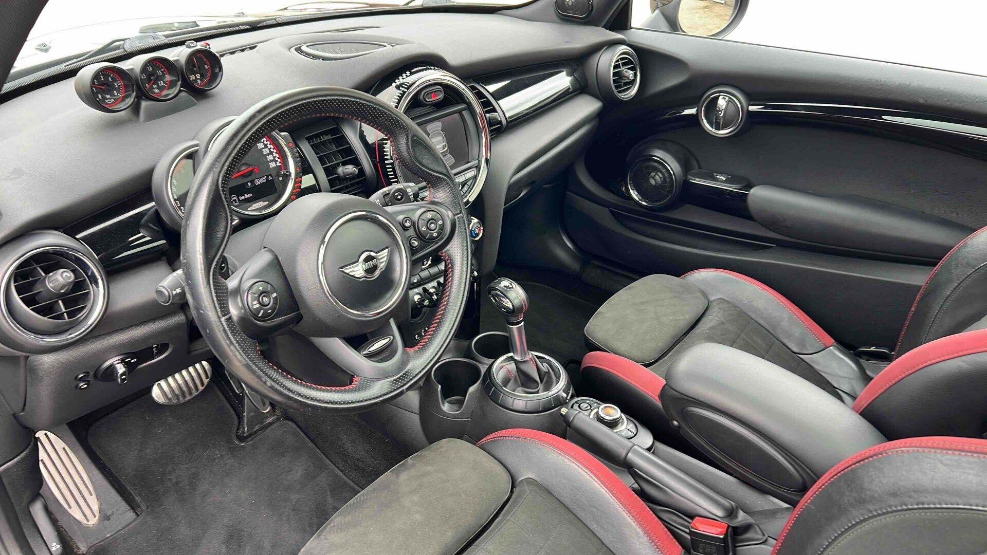 Billede af Mini Cooper John Cooper Works 2,0 Steptronic 231HK 3d 6g Aut.