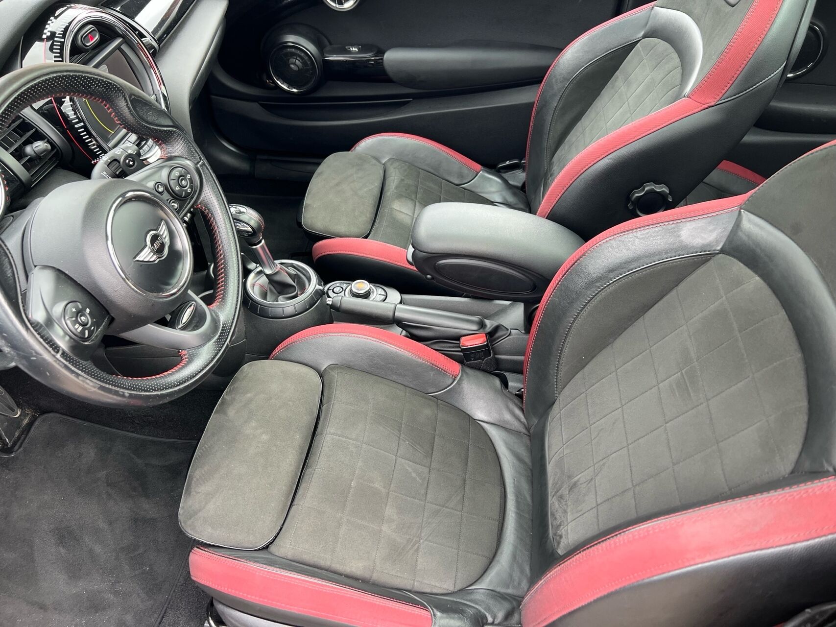 Billede af Mini Cooper John Cooper Works 2,0 Steptronic 231HK 3d 6g Aut.