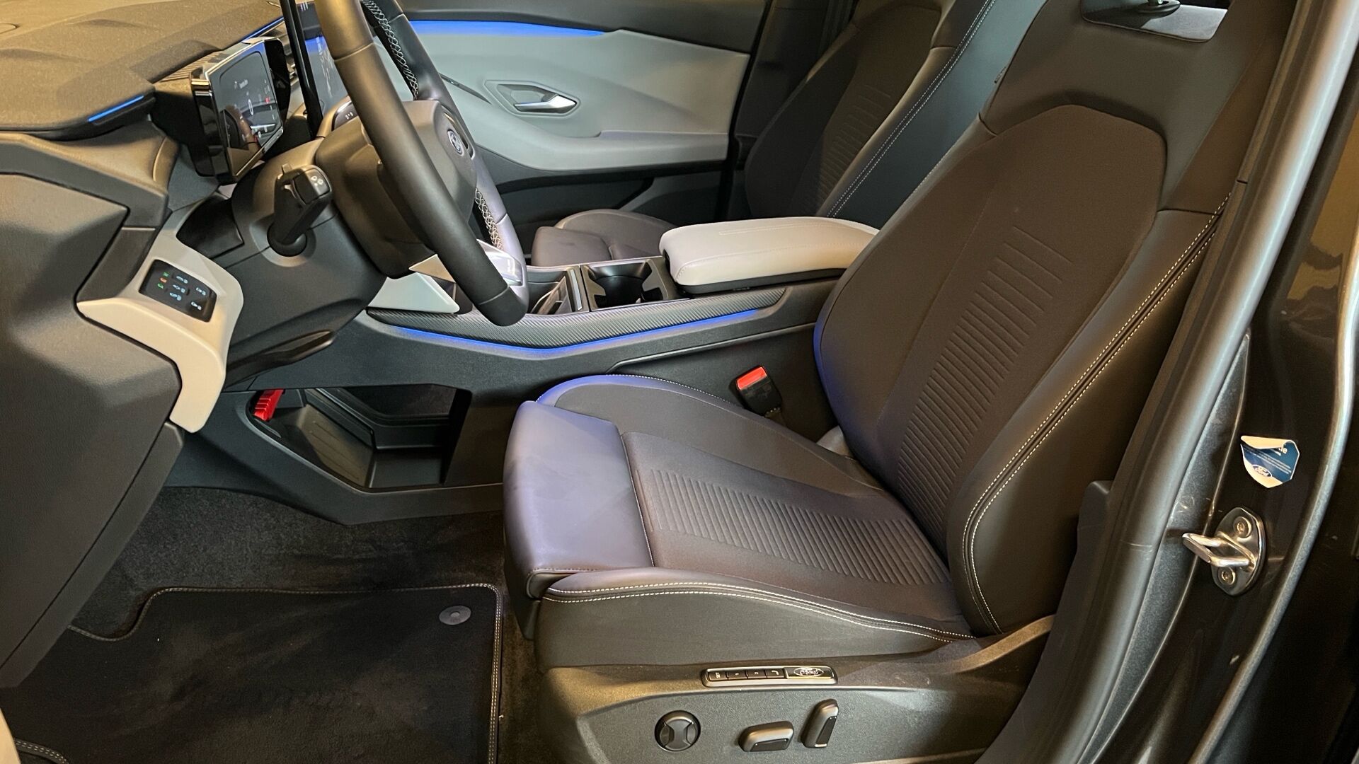 Billede af Ford Explorer EL UR Premium AWD 340HK 5d Aut.