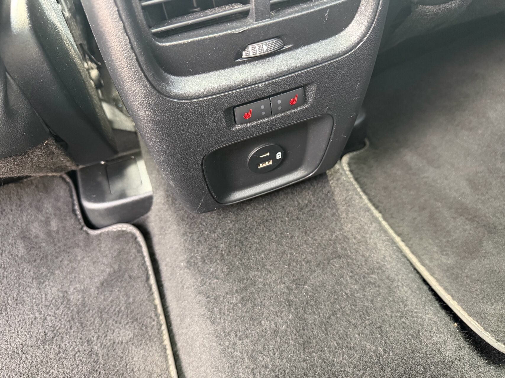 Billede af Ford Kuga 2,5 Plugin-hybrid Vignale CVT 225HK 5d Trinl. Gear